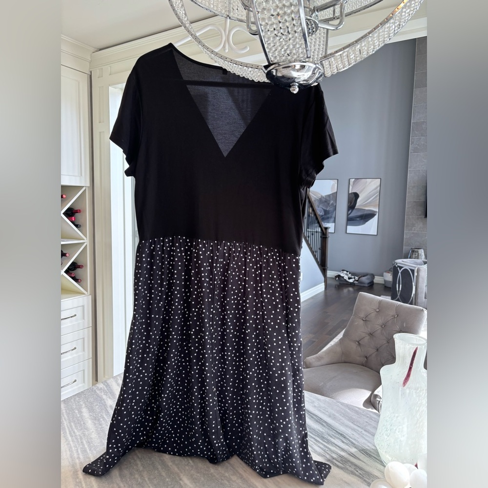 Cute black white polkadotted summer dress size 2X